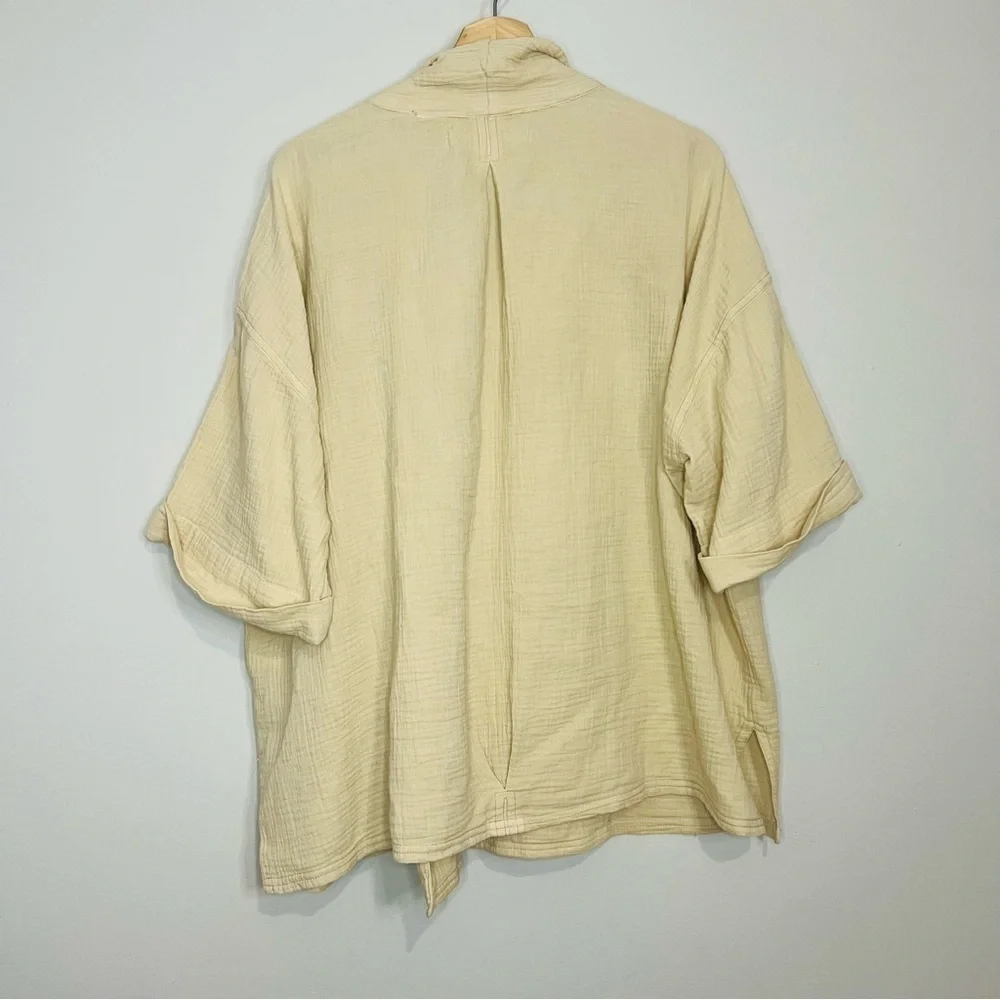 Free people we the free Lou short blazer size large